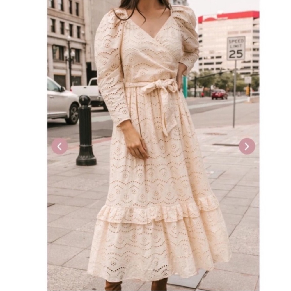Ivy City Co Ava cream eyelet lace fabric Maxi Dress XS Victorian Wedding NWT - Picture 13 of 13